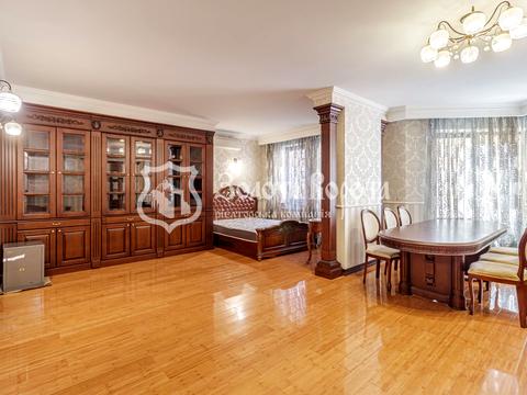 квартира по адресу Александра Мишуги ул., 2