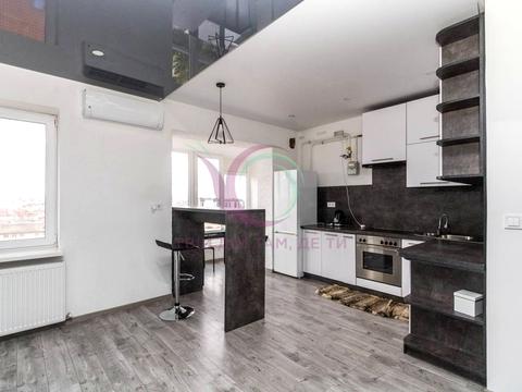 квартира за адресою Андрія Мельника вул., 10