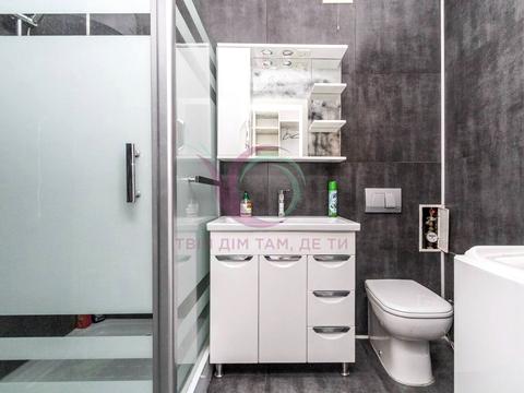 квартира за адресою Андрія Мельника вул., 10