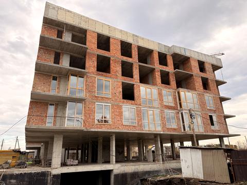 комерційна за адресою Данила Галицького вул., 2