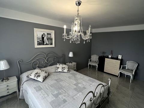 квартира за адресою Віктора Йови вул., 3