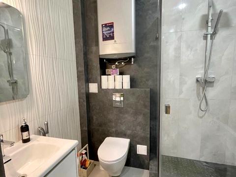 квартира за адресою В'ячеслава Чорновола вул., 14