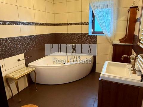 будинок за адресою Виноградна вул.