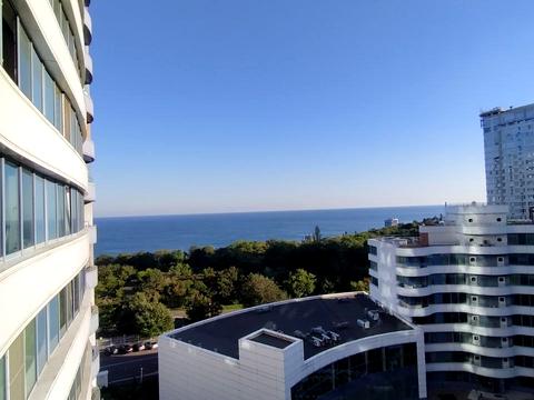 квартира за адресою Літературна вул., 1а