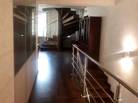 комерційна за адресою Прорізна вул., 14