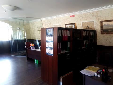 комерційна за адресою Прорізна вул., 14