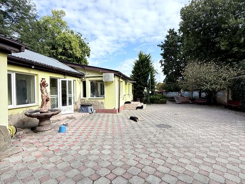 коммерческая по адресу Узкий пер., 6