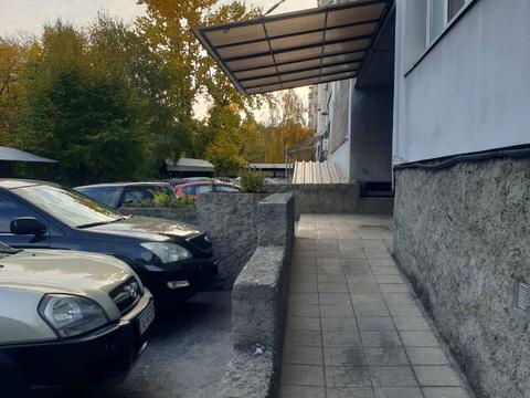 квартира за адресою Любарського пров. (Білостоцького), 4