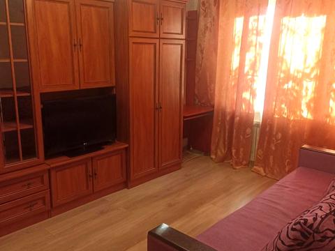 квартира за адресою Зодчих вул., 18