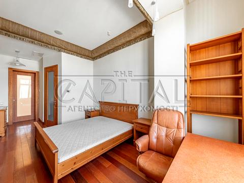 квартира за адресою вул. Паторжинського, 1