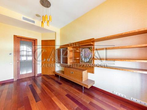 квартира за адресою вул. Паторжинського, 1