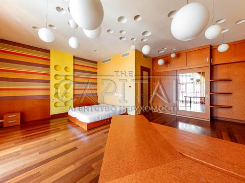 квартира за адресою вул. Паторжинського, 1