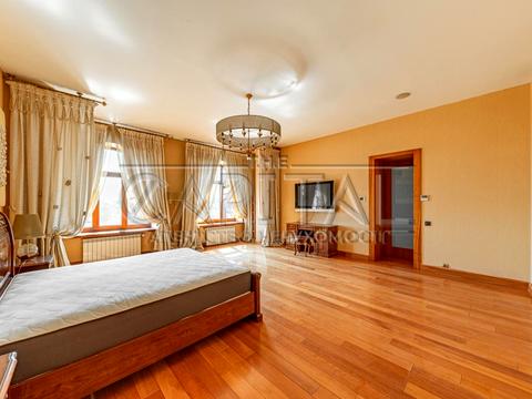 квартира за адресою вул. Паторжинського, 1