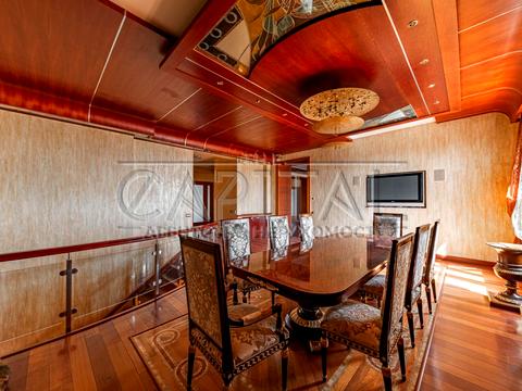 квартира за адресою вул. Паторжинського, 1