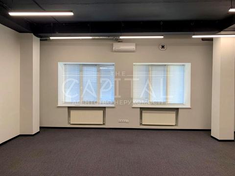 комерційна за адресою Верхній Вал вул., 4