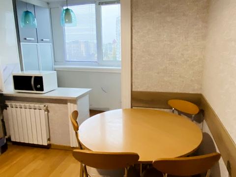 квартира за адресою Братиславська вул., 22