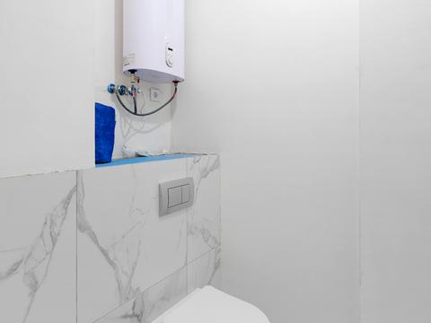 комерційна за адресою Українська вул., 1-Б/1