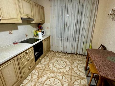 квартира за адресою Олександра Кониського вул., 52-58