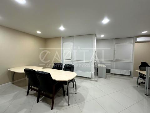 комерційна за адресою Джона Маккейна вул. (Івана Кудрі), 1-Б