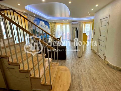 квартира за адресою Богдана Хмельницького вул., 5