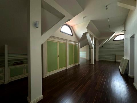 будинок за адресою Зої Космодем'янської, 1/12