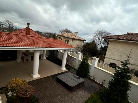 будинок за адресою Зої Космодем'янської, 1/12