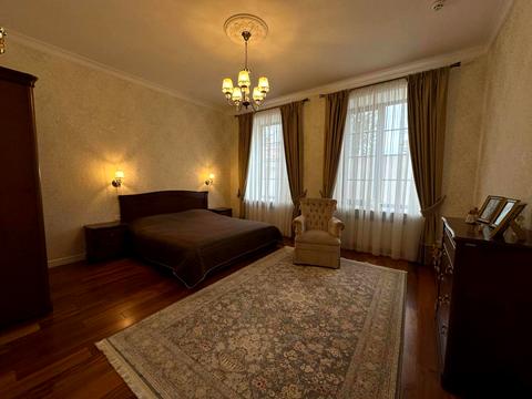 будинок за адресою Зої Космодем'янської, 1/12