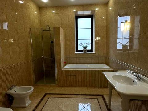 будинок за адресою Зої Космодем'янської, 1/12