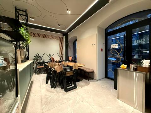 комерційна за адресою Євгена Гуцала пров. (Кутузова), 3