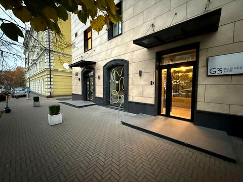 комерційна за адресою Євгена Гуцала пров. (Кутузова), 3