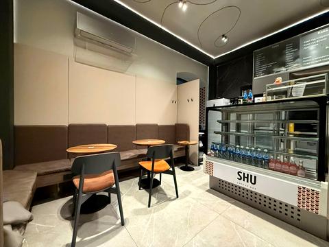 комерційна за адресою Євгена Гуцала пров. (Кутузова), 3