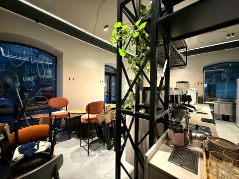 комерційна за адресою Євгена Гуцала пров. (Кутузова), 3