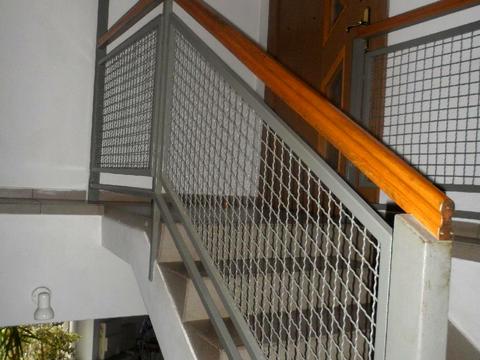 комерційна за адресою Модеста Менцинського вул., 5