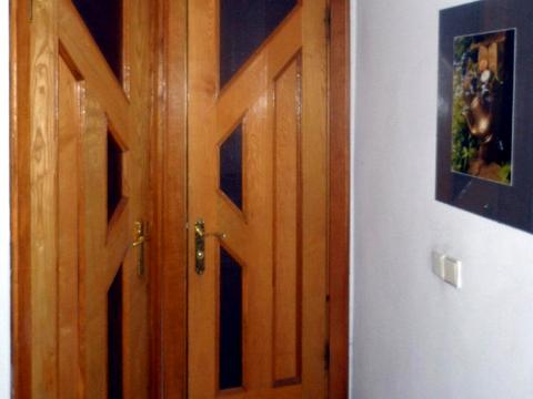 комерційна за адресою Модеста Менцинського вул., 5