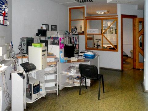 комерційна за адресою Модеста Менцинського вул., 5