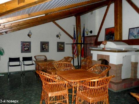 комерційна за адресою Модеста Менцинського вул., 5