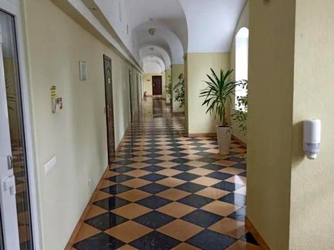 комерційна за адресою Грабовського Павла, 11