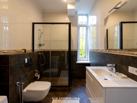 квартира за адресою Болсуновська вул. (Сергія Струтинського), 21