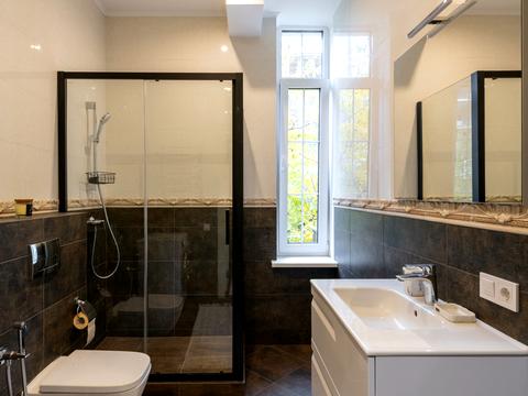 квартира за адресою Болсуновська вул. (Сергія Струтинського), 21