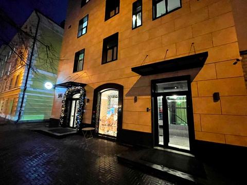 комерційна за адресою Євгена Гуцала пров. (Кутузова), 3