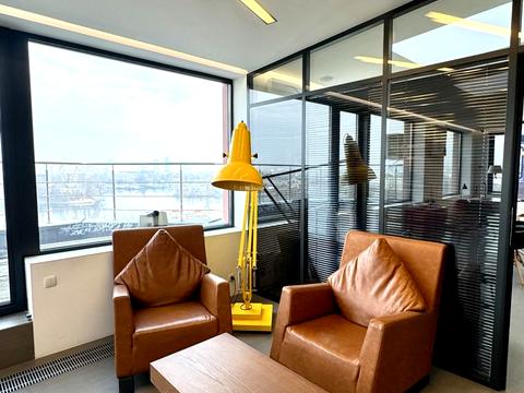 коммерческая по адресу Почайнинская ул., 70