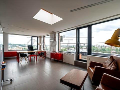 коммерческая по адресу Почайнинская ул., 70