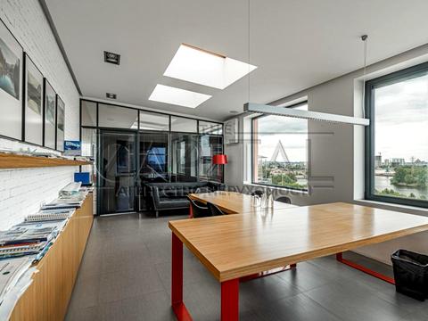 коммерческая по адресу Почайнинская ул., 70