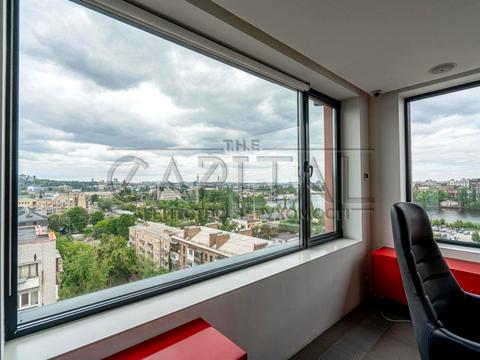 коммерческая по адресу Почайнинская ул., 70