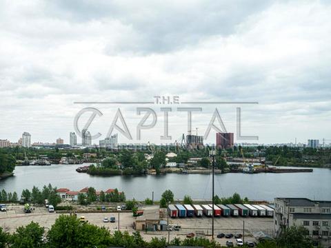 коммерческая по адресу Почайнинская ул., 70