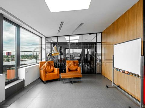 коммерческая по адресу Почайнинская ул., 70