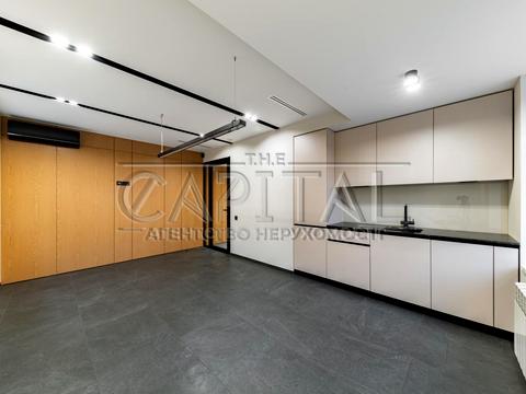 комерційна за адресою Євгена Гуцала пров. (Кутузова), 3