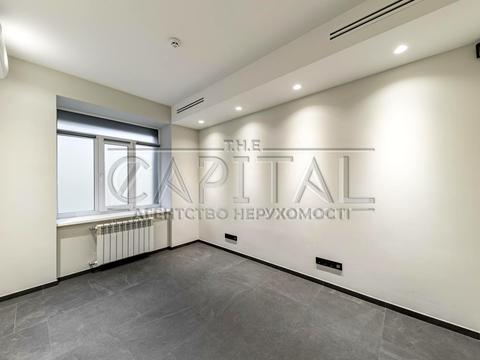 комерційна за адресою Євгена Гуцала пров. (Кутузова), 3