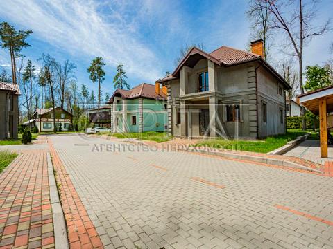 дом по адресу вул. Дачна, 1