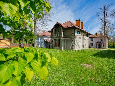 дом по адресу вул. Дачна, 1